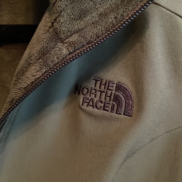 The North Face Women’s Lined Jacket - Picture 2 of 7